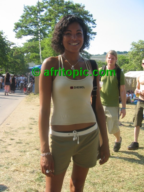 ../Images/AfricaFestival-28-29May05 200.jpg